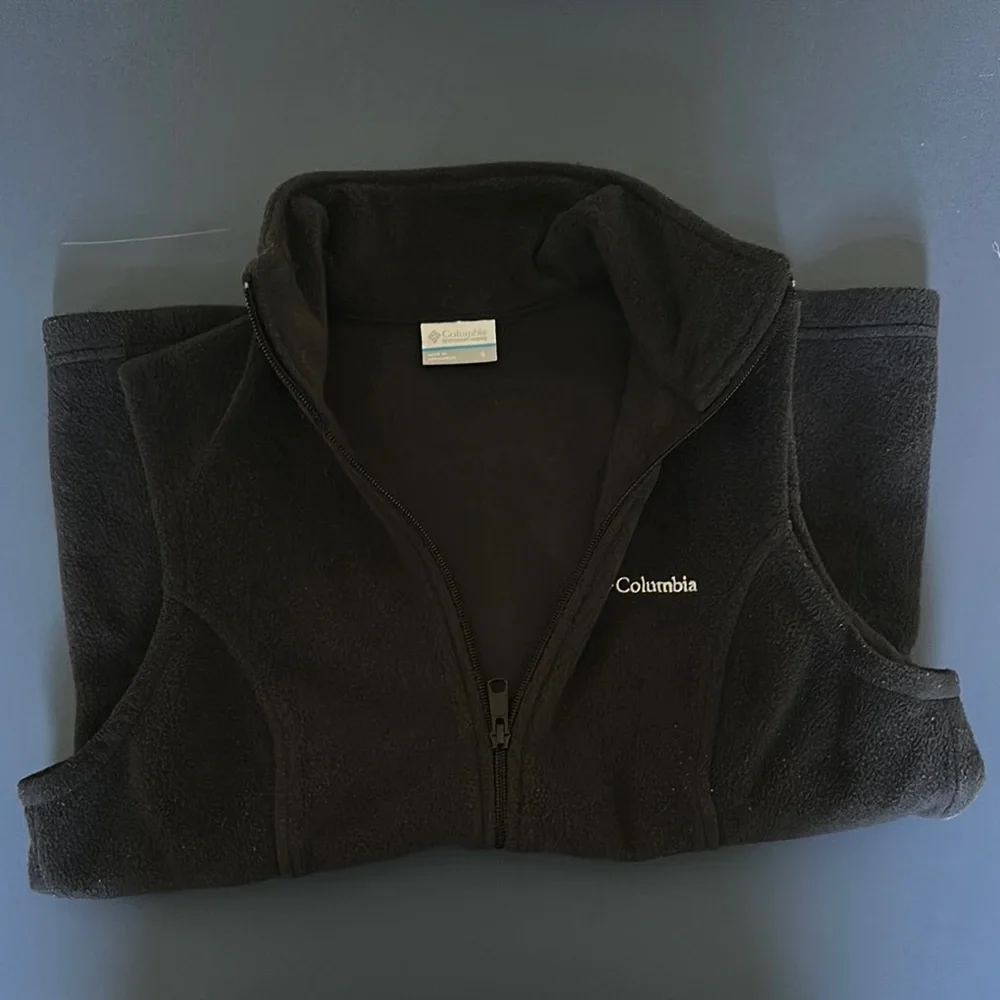 Columbia Black Fleece Vest - Picture 2 of 3